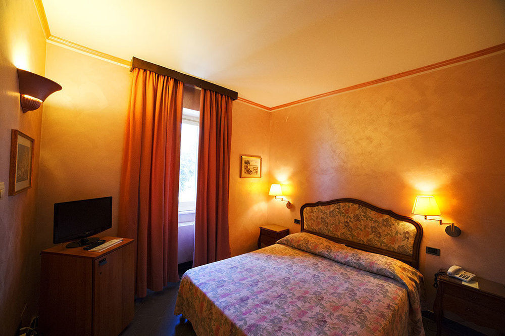 פורמיה Grande Albergo Miramare מראה חיצוני תמונה